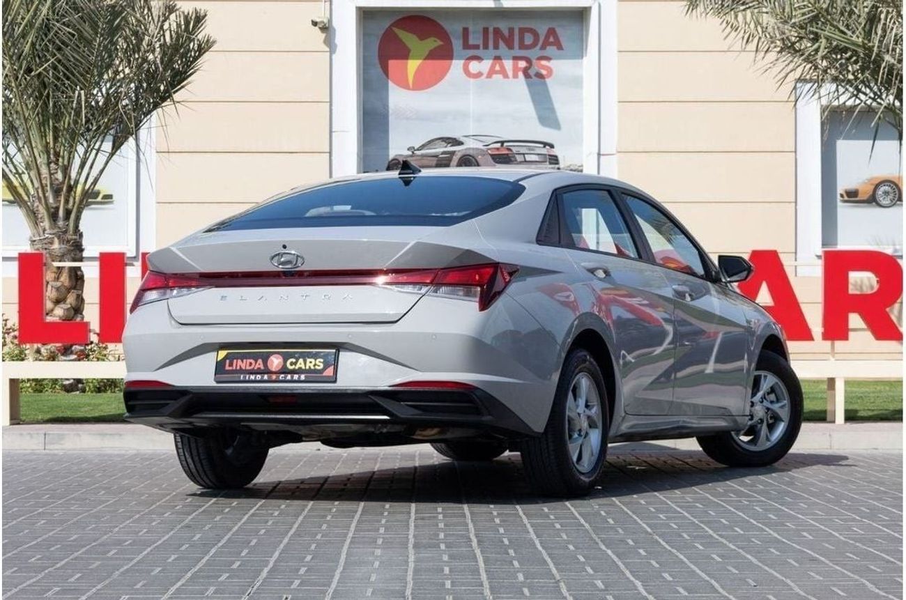 Hyundai Elantra Smart 1.6L Hyundai Elantra 2023 GCC under Agency Warranty with Flexible Down-Payment.
