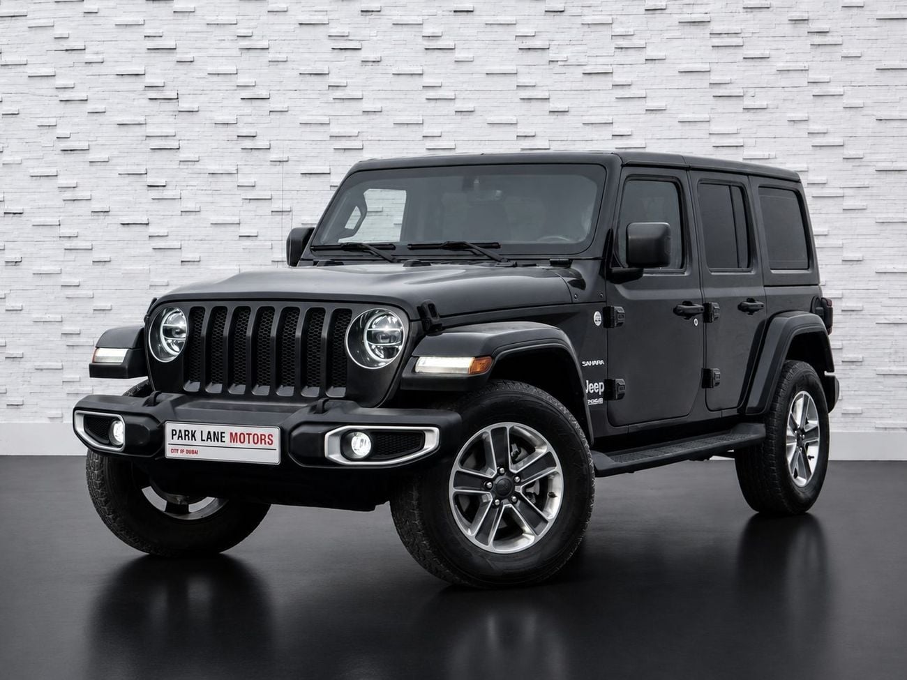 Jeep Wrangler SAHARA — фото 1