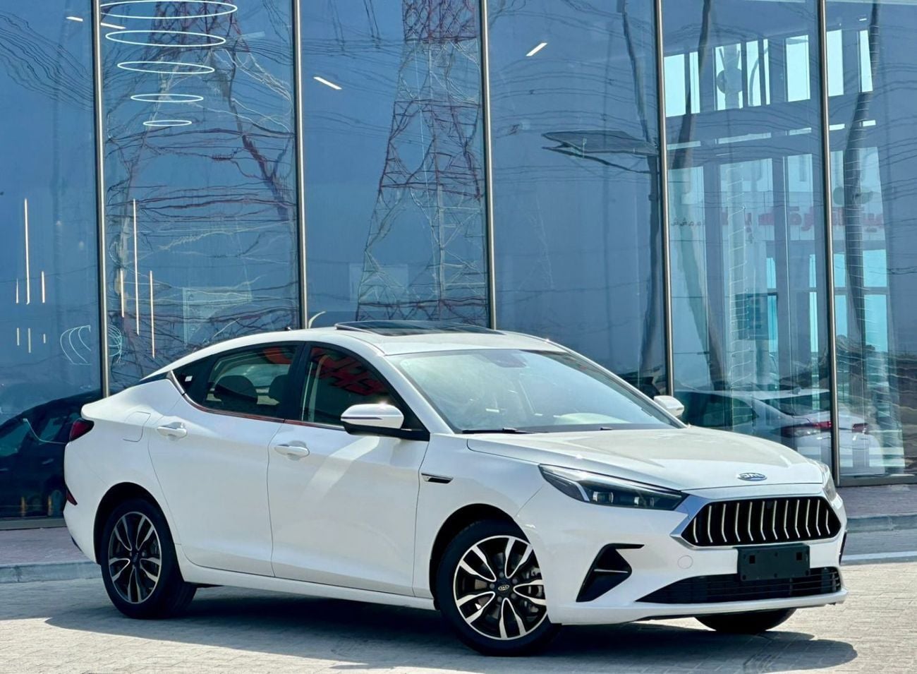 جاك J7 560-Monthly l GCC l 1.5T, Sunroof, Leather l Warranty