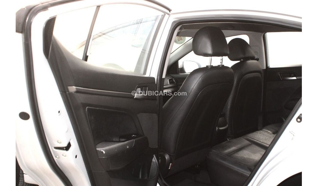 هيونداي افانتي هيونداي افانتي 2018  بحالة  ممتازة وارد كوريا أوراق جمارك بدون حوادث