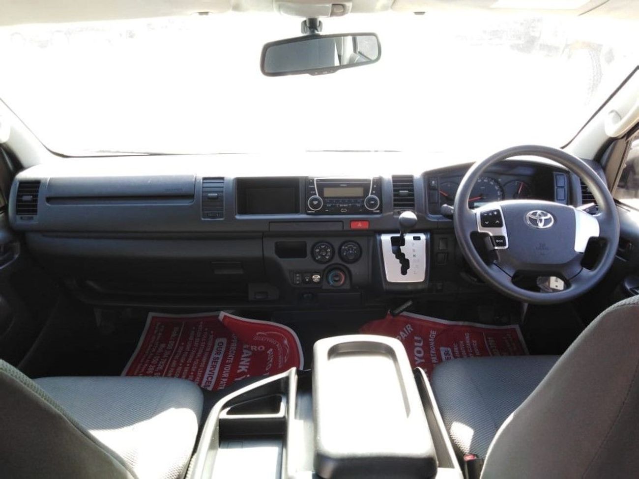 تويوتا هاياس TOYOTA HIACE COMMUTER RIGHT HAND DRIVE (PM1125)