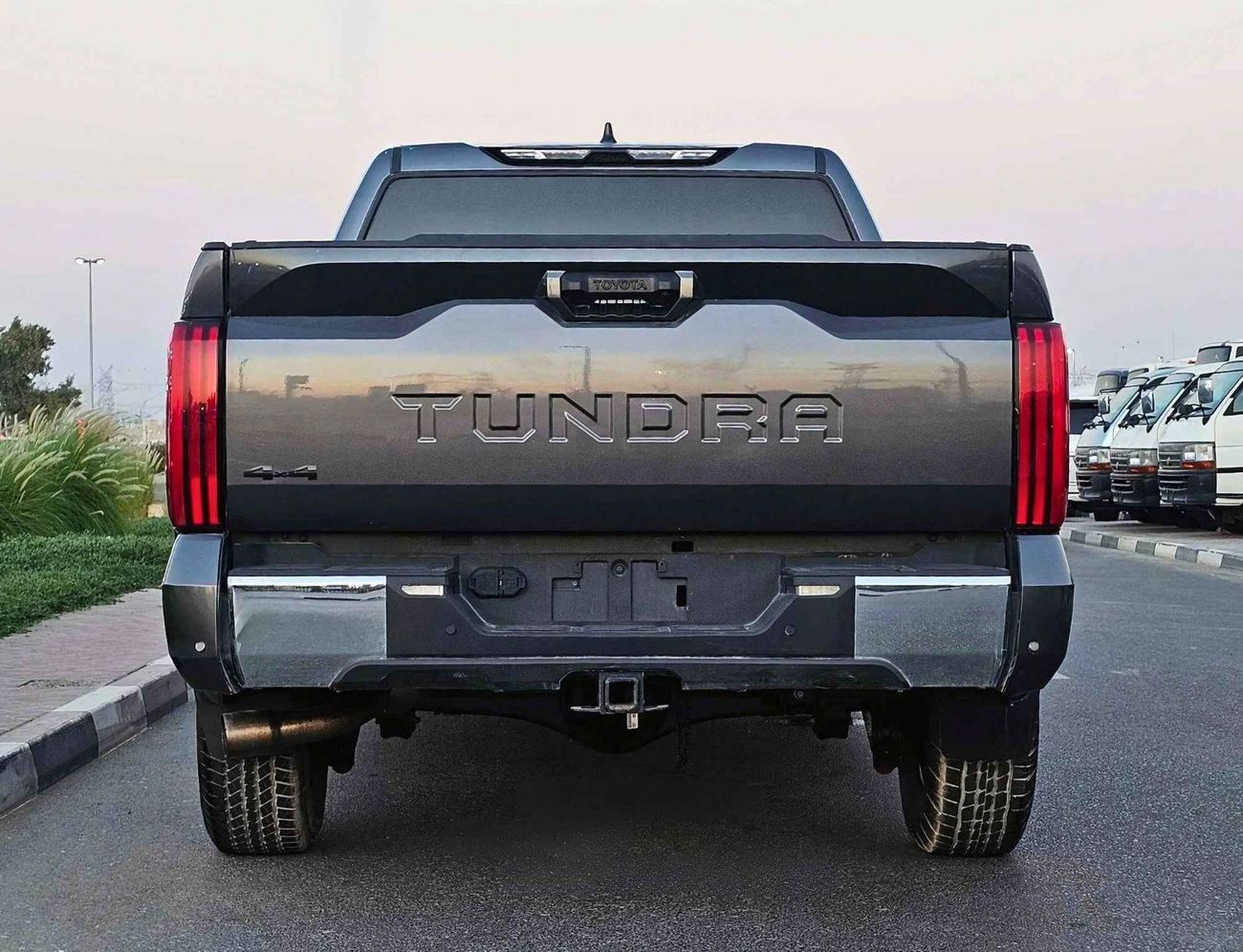 تويوتا تاندرا CREWMAX TRD SR5/ 4WD/ LOW MILEAGE/ ORG AIRBAG/ 2156 MONTHLY/ LOT#9666