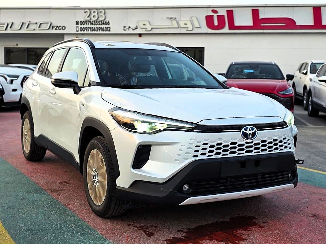 تويوتا كورولا كروس 1.8L XL (HEV)