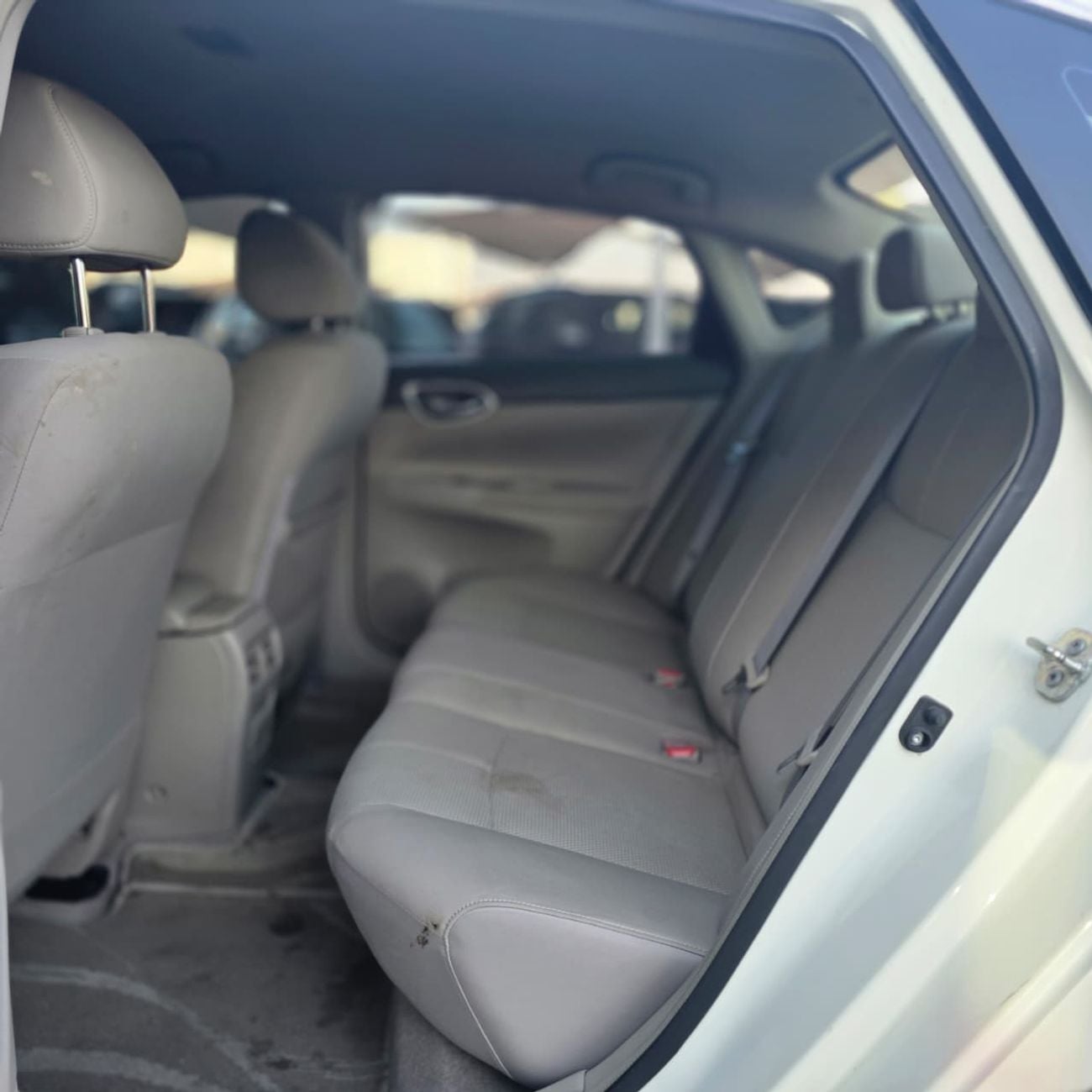 Nissan Sentra S 1.6L (113 HP)