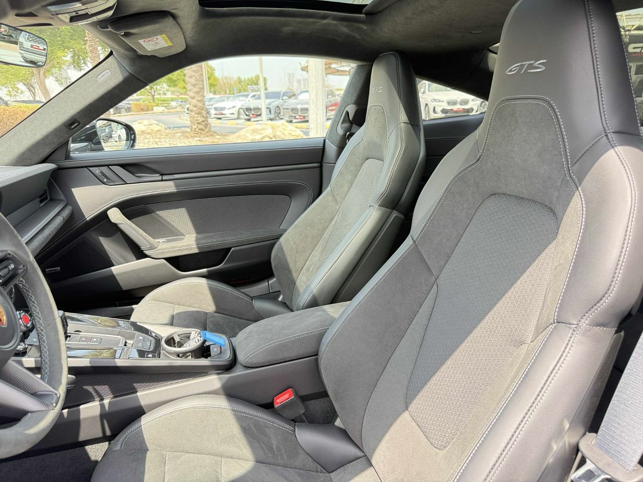 بورش 911 Carrera GTS 3.0L (450 HP) Coupe