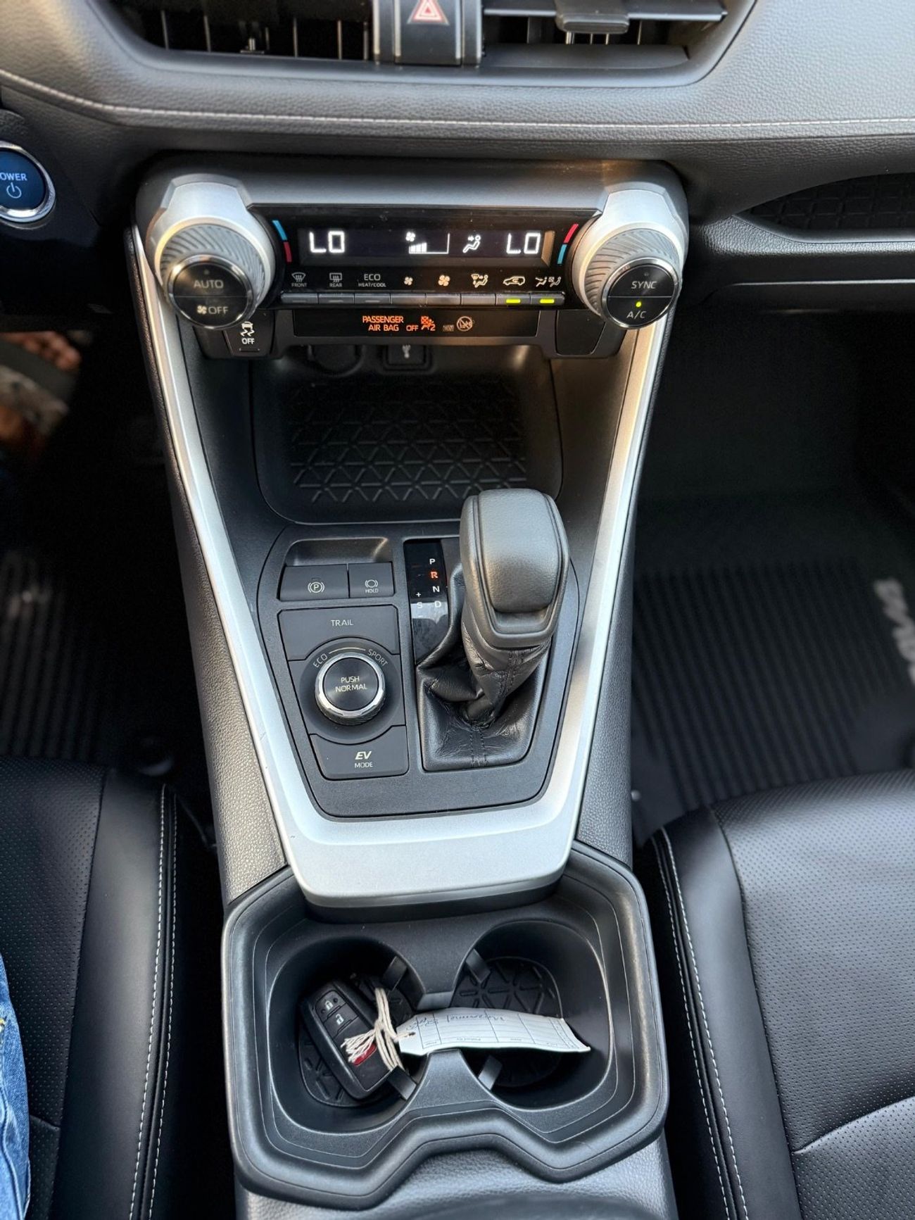 Toyota RAV4 Hybrid XLE 2.5L