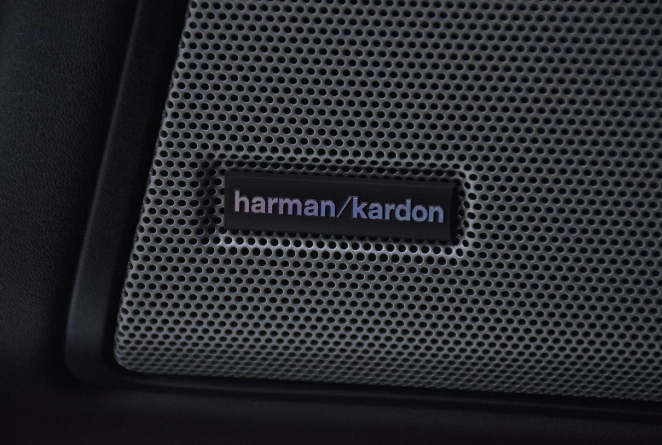 Land Rover Discovery EXCELLENT DEAL for our Land Rover LR4 HSE V8 ( 2013 Model ) in Grey Color GCC Specs