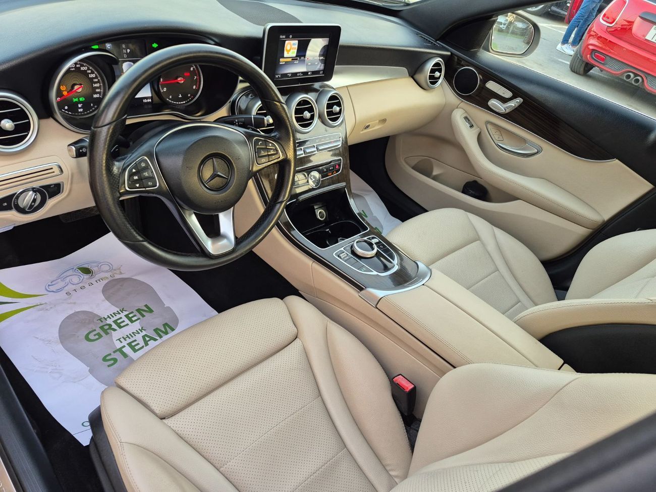 مرسيدس بنز C 300 Luxury 2.0L