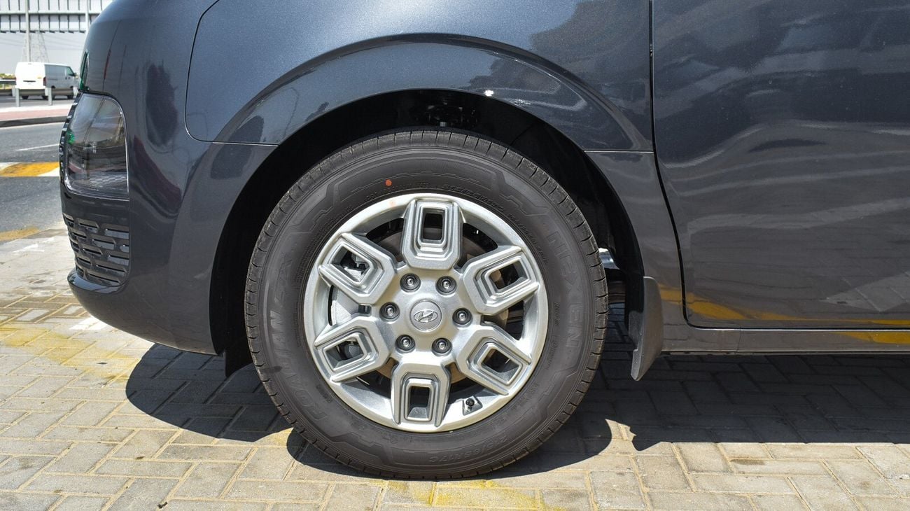 Hyundai Staria 3.5L VAN 11-SEATER (PETROL)