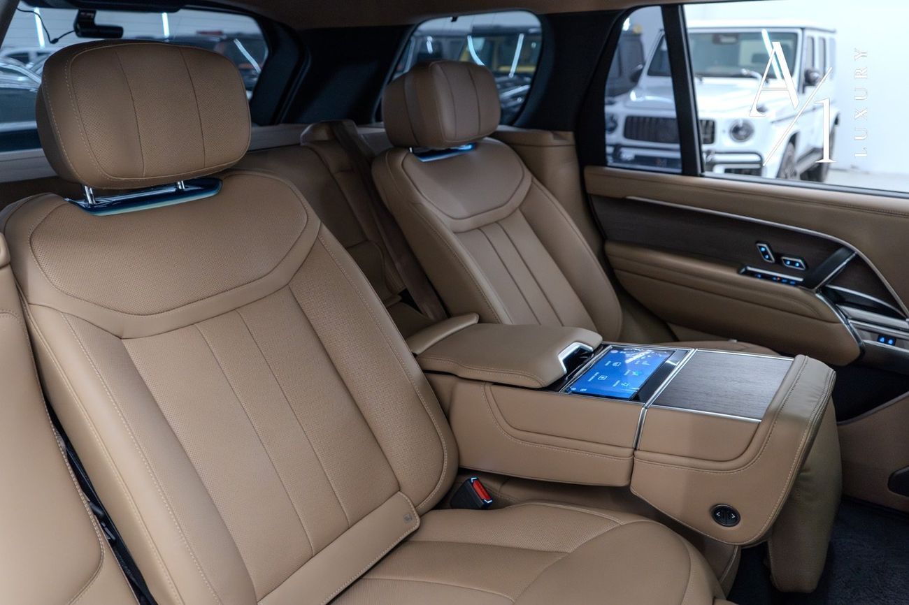 لاند روفر رينج روفر 2025 Range Rover, Autobiography P530 LWB, Delivery kms, Fully Loaded, Korean Specs