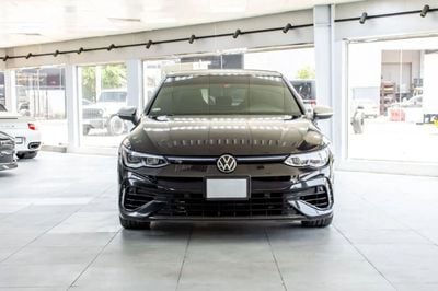 Volkswagen Golf Base 2.0T Volkswagen Golf R 2022 GCC specs