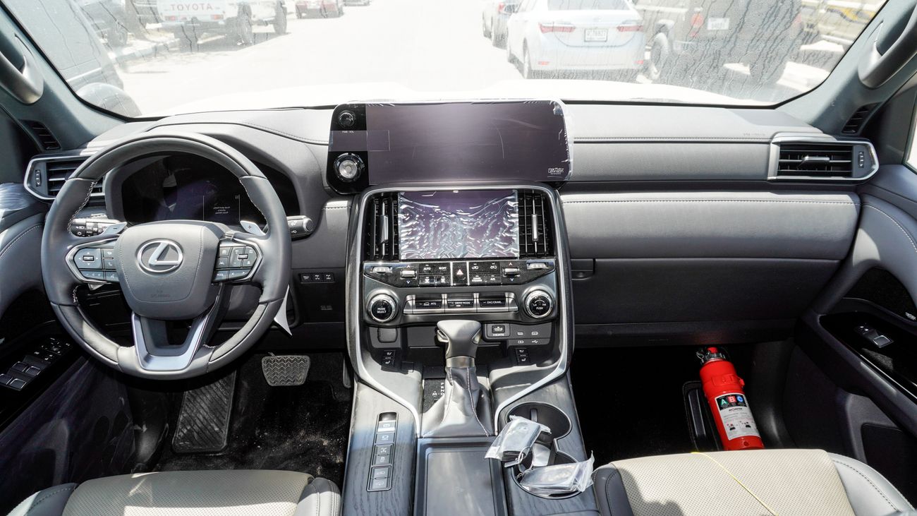 Lexus LX 600 3.5 L V6