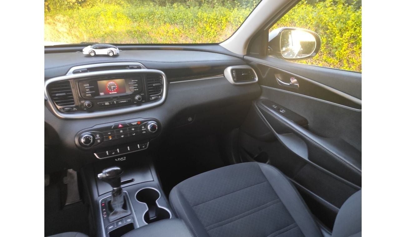 Kia Sorento Kia Sorrento 2016 usa V6 7 seater AWD drive