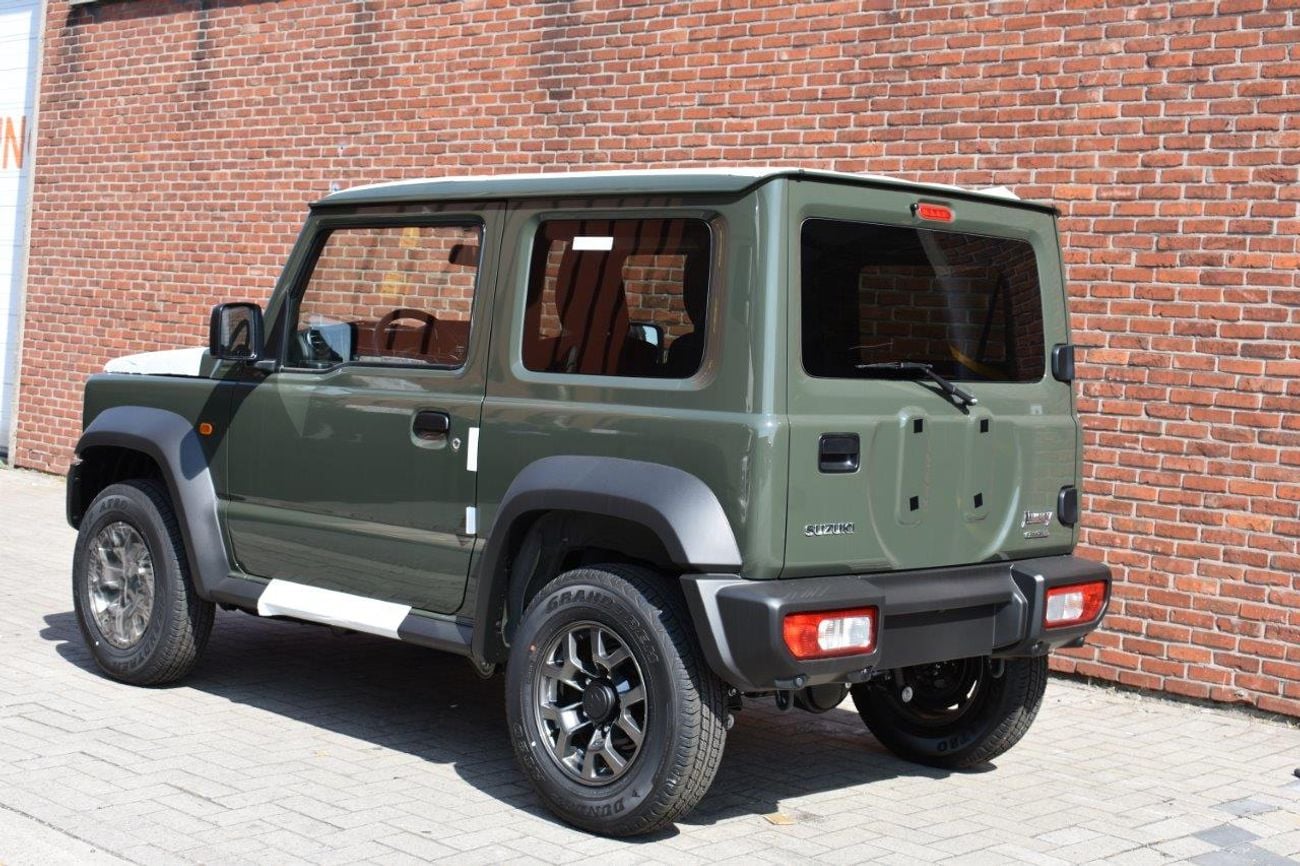 سوزوكي جيمني GL . 1.5L . 4 Cyl . 4-Speed Automatic . Petrol . 4WD . 5 Seats . 3 Door