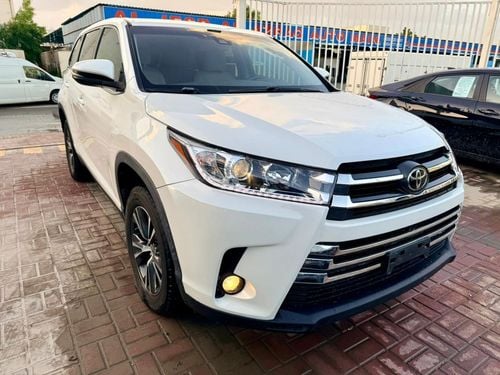 تويوتا هايلاندر LE (NON GCC) 2019 Toyota Highlander LE
