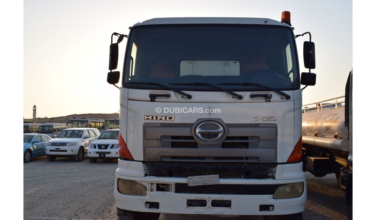 Hino 700 Hino 4041 Dumper Truck, Model:2008. excellent condition