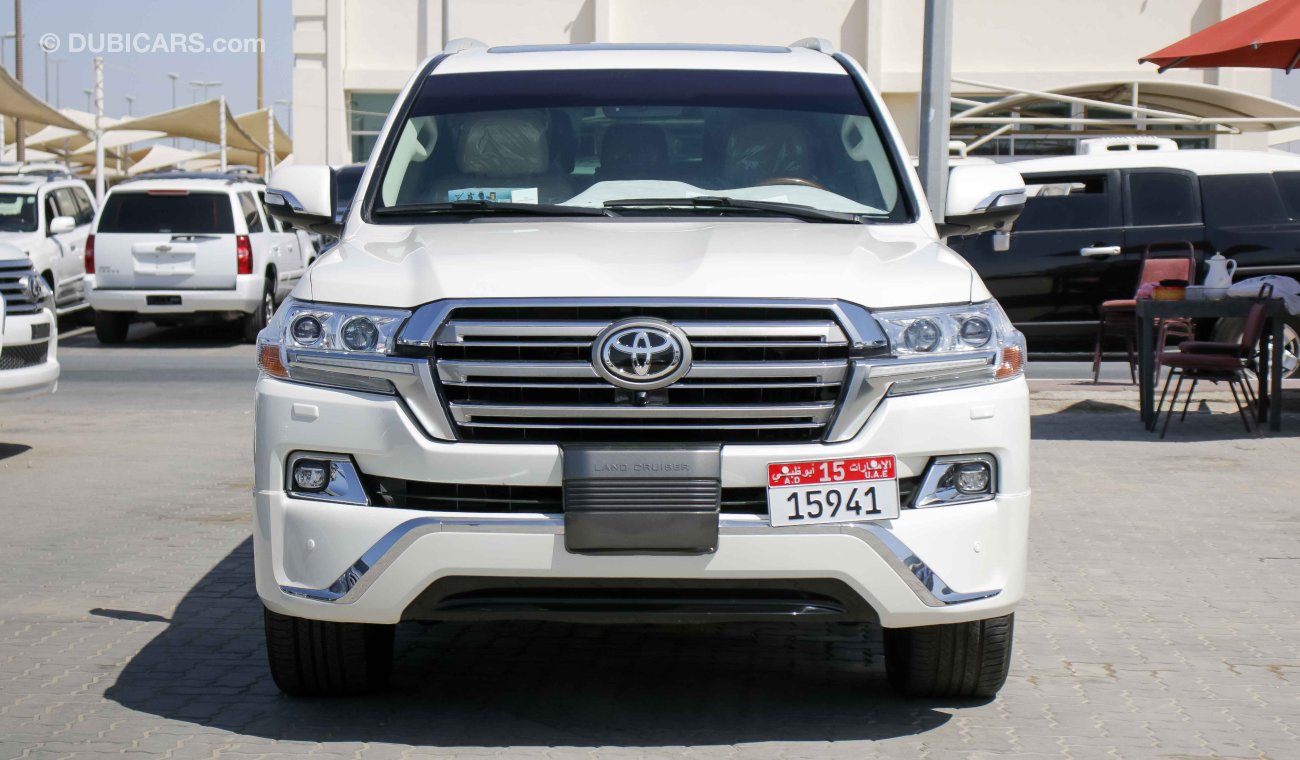 Toyota Land Cruiser VXR V8