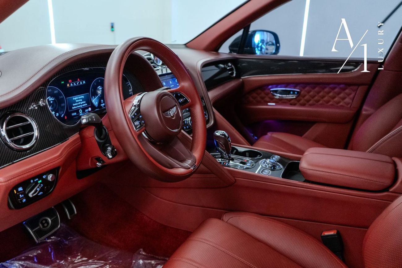 Bentley Bentayga Standard V8 2021 Bentley Bentayga V8, Warranty, Service History, Carbon Fiber Package, Low Kms