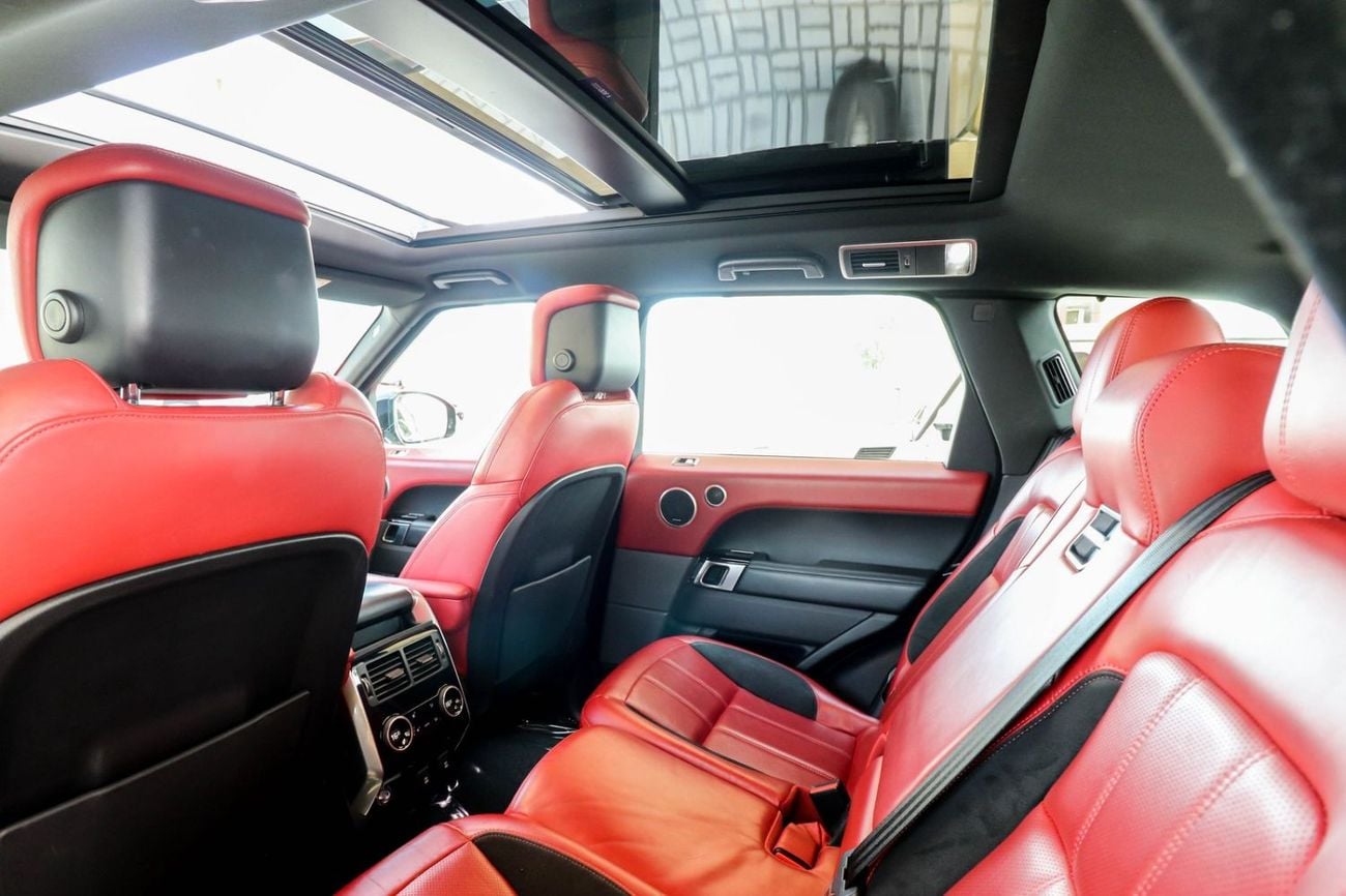 Land Rover Range Rover Sport HSE 3.0L (335 HP) Range Rover Sport HSE 2019 GCC under Warranty