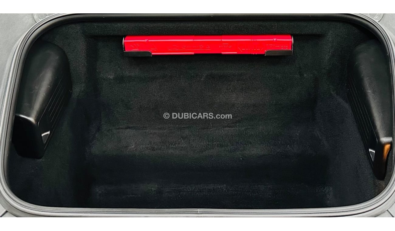 Porsche 911 Carrera GCC .. FSH .. Perfect Condition .. 911 .