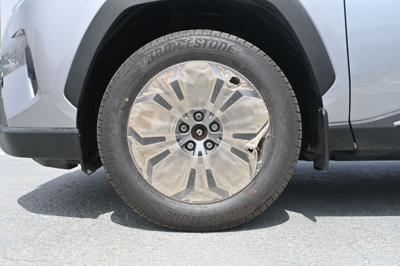 Toyota RAV4 Toyota RAV4 Limited 2.5L Hybrid, AWD, Model 2025 Color Silver