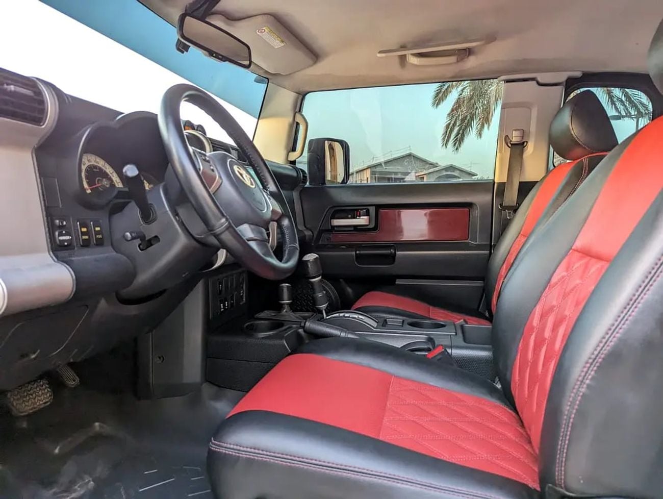 Toyota FJ Cruiser GCC Specs | 4.0L V6 | Off-Road Legend | Excellent Condition