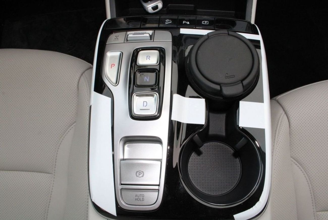 هيونداي توسون HYUNDAI TUCSON 2.5L PETROL 4WD ROYAL PLUS AUTO