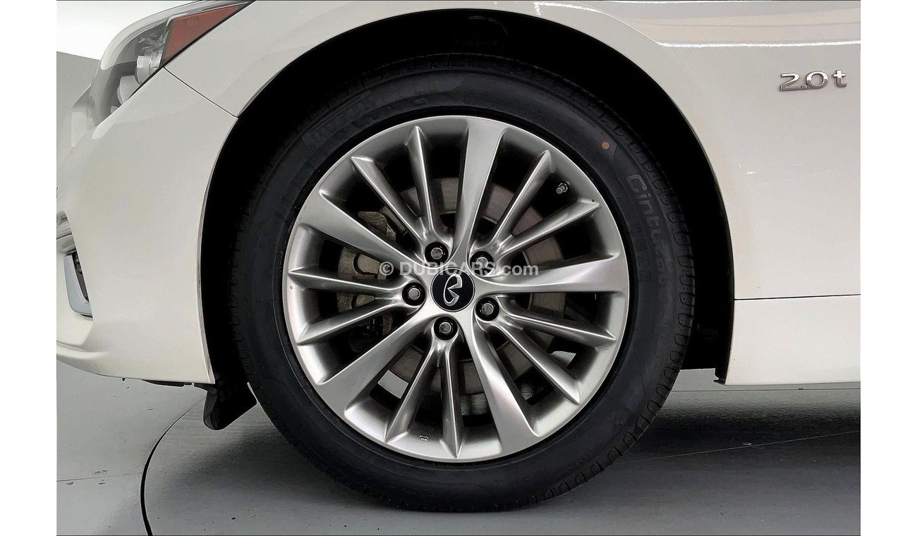 Infiniti Q50 Luxury / Sensory