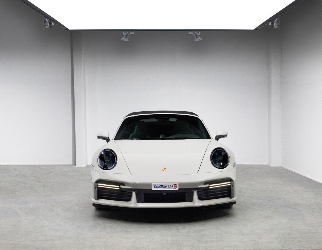 بورش 911 Turbo 3.8L (580 HP) Convertible