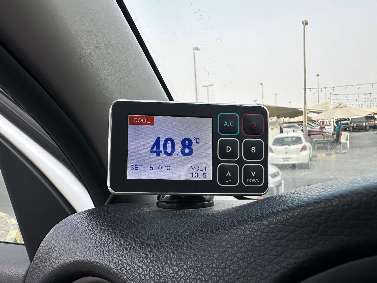 Nissan Urvan Panel Van Std GCC VAN CHILLER