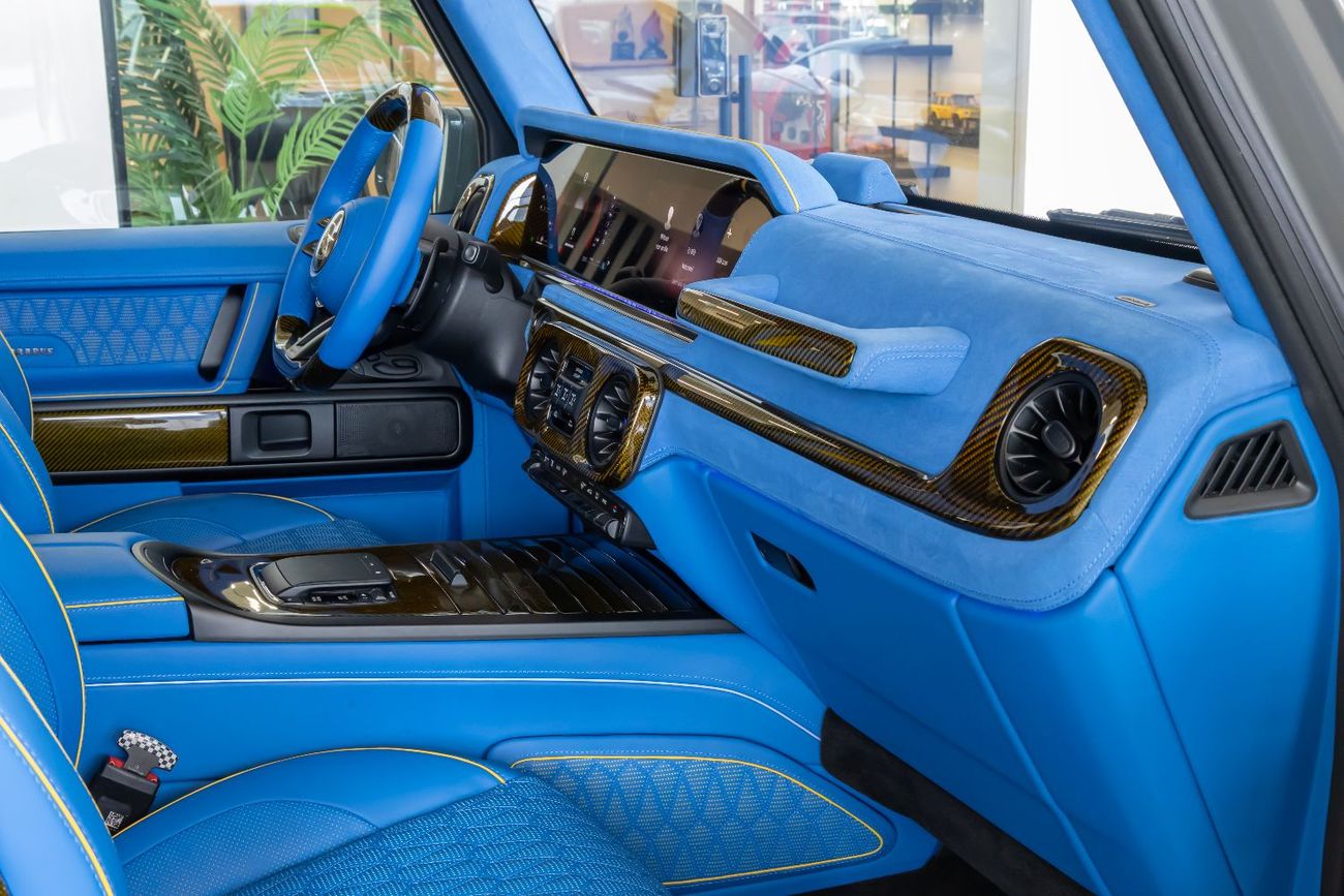 Mercedes-Benz G 63 AMG 4MATIC SUV BRABUS Kit 800 | Carbon Fiber Interior  Seats | Star Light Roof | Prefect Condition 2025