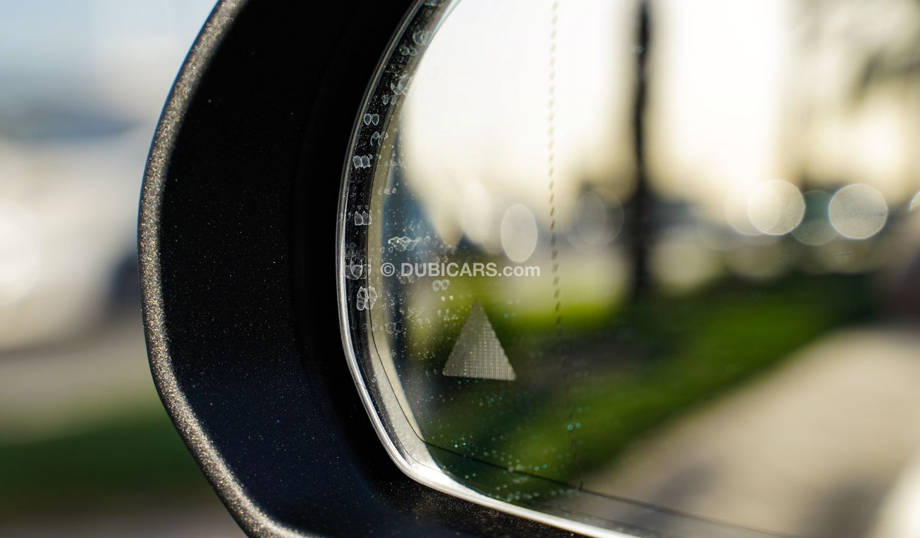 Mercedes-Benz C 200 2023 1.5L AMG FULL OPTIONS NIGHT PACKAGE