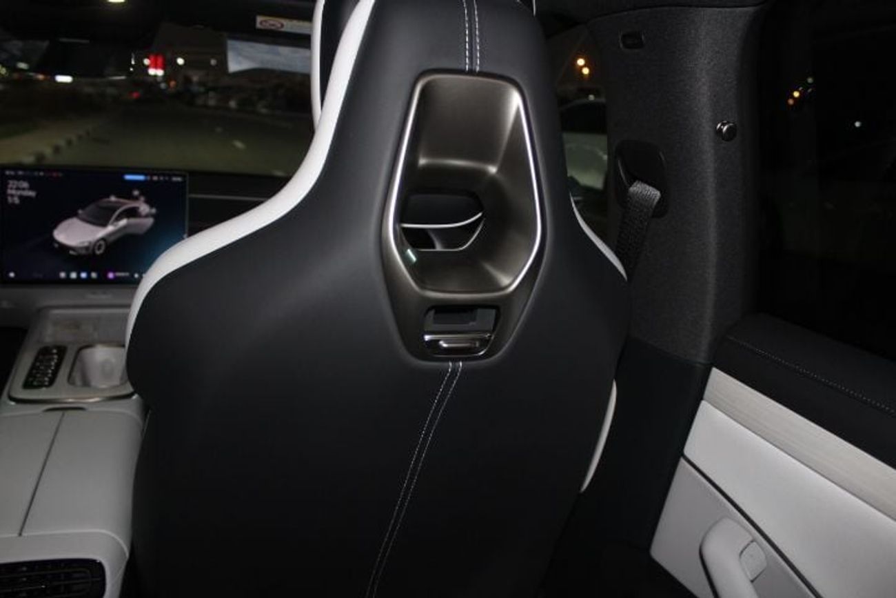 Xiaomi SU7 RWD
