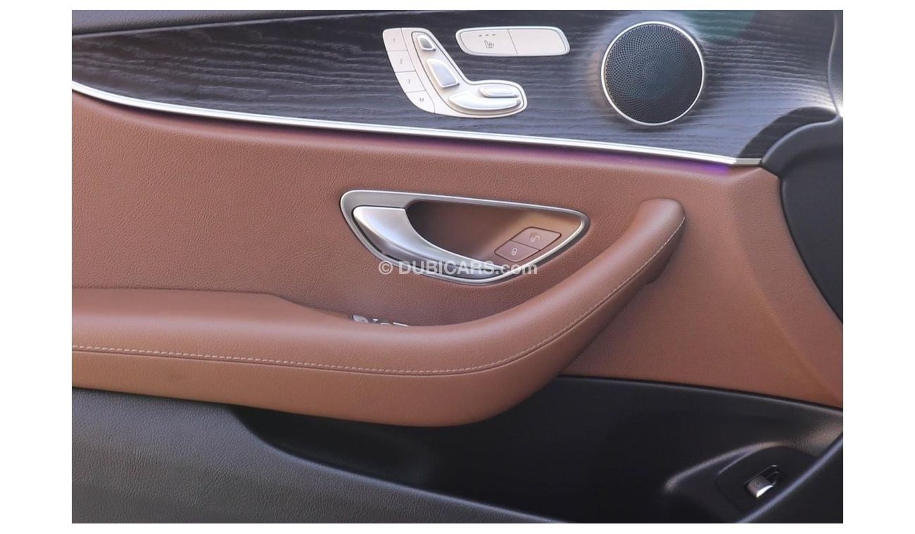 Mercedes-Benz E300 Premium W213