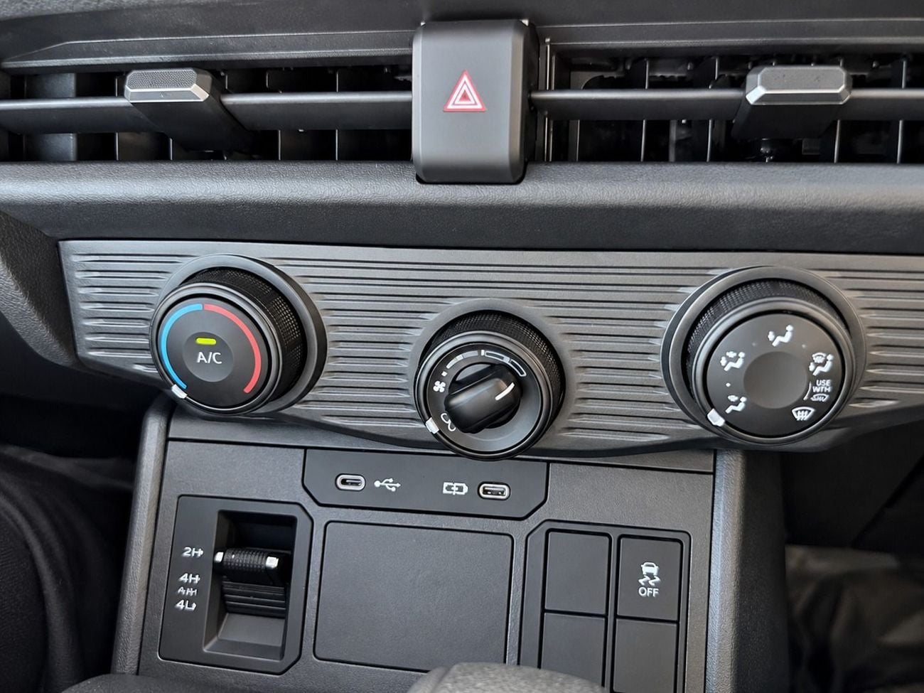 Toyota Hilux 2027 Toyota Hilux GL Double Cab Pickup 5-Seater 2.7L 4-Cyl Petrol A/T 4x4 Export Only