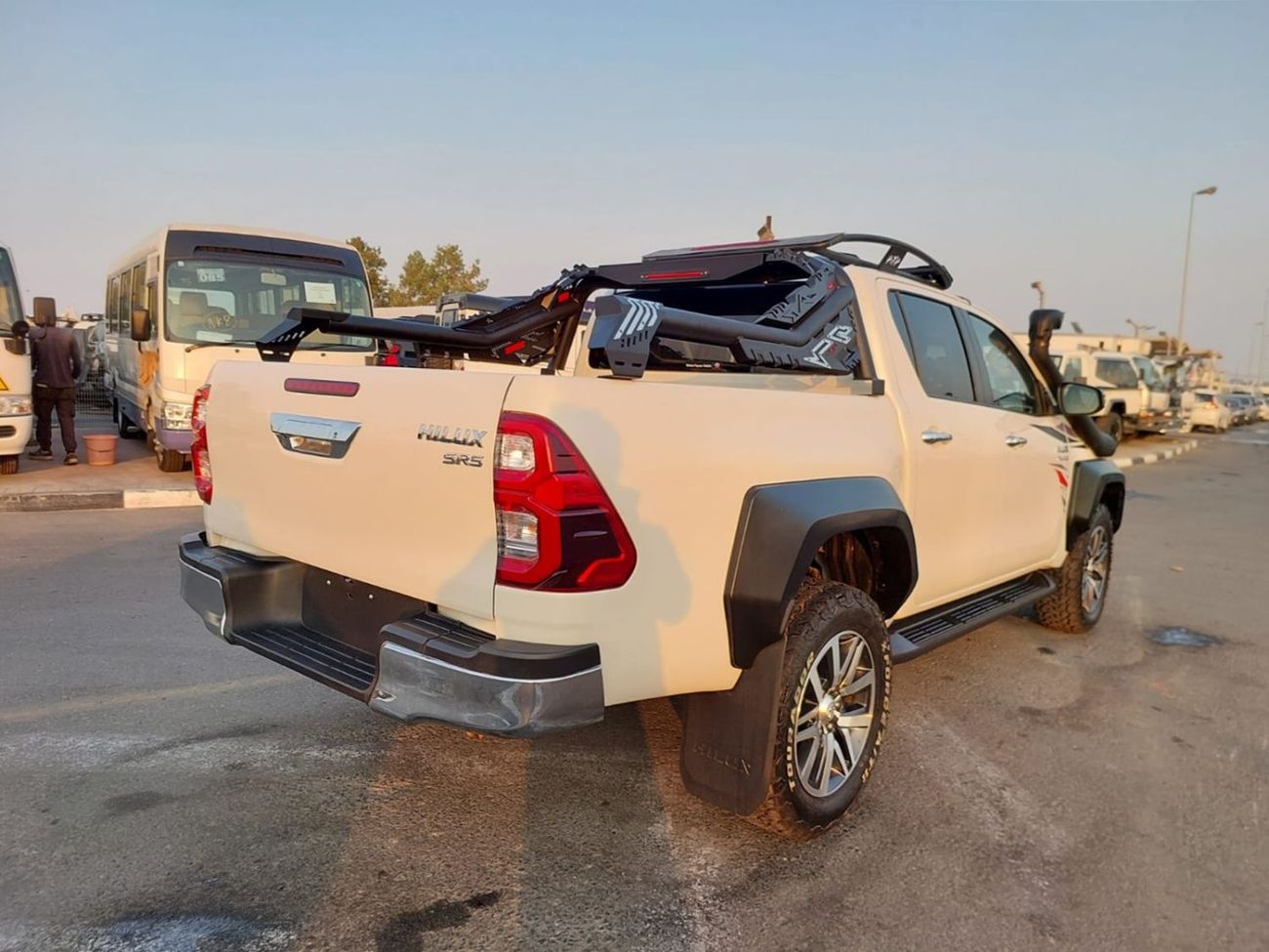 تويوتا هيلوكس TOYOTA HILUX PICKUP RHD 2018 MODEL 2.8 L DIESEL AUTOMATIC(PM29171)