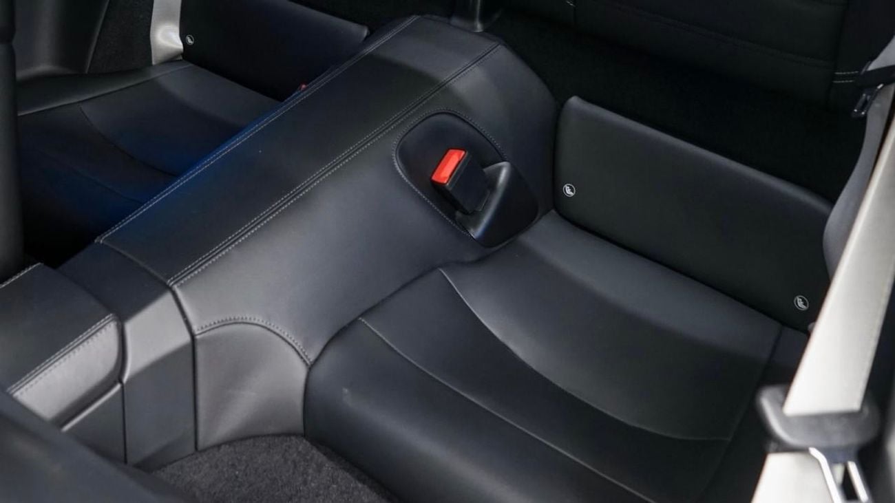 بورش 911 Turbo S 3.8L (640 HP) Coupe