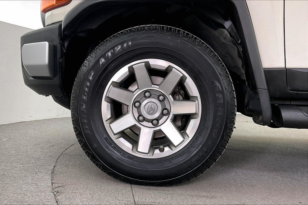 تويوتا إف جي كروزر GXR | شامل الضمان | 0 ﺪﻔﻋﺓ ﺃﻮﻟﻯ