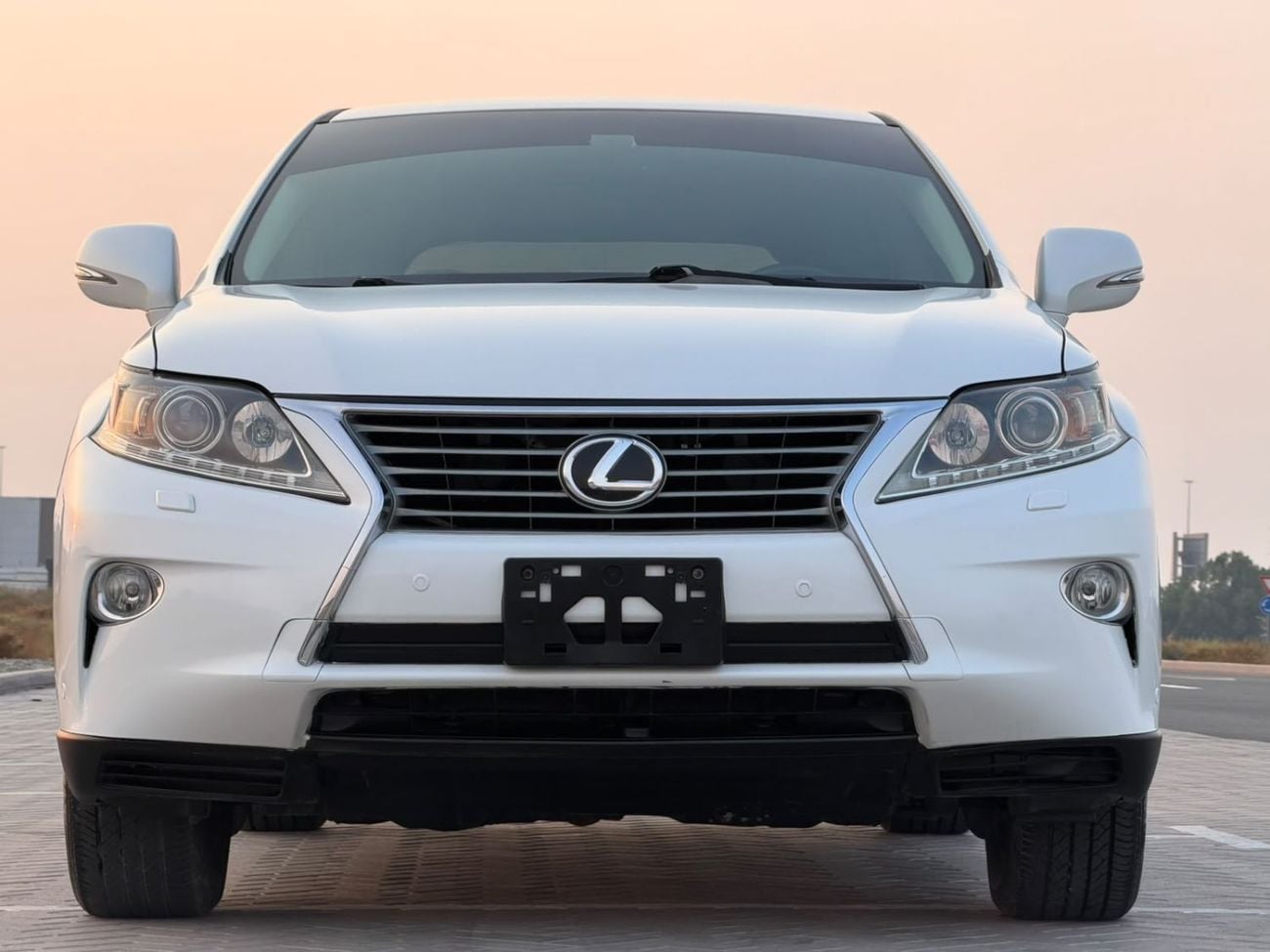 Lexus RX350 PREMIUM Gulf specification number 2, cruise control, electric seats