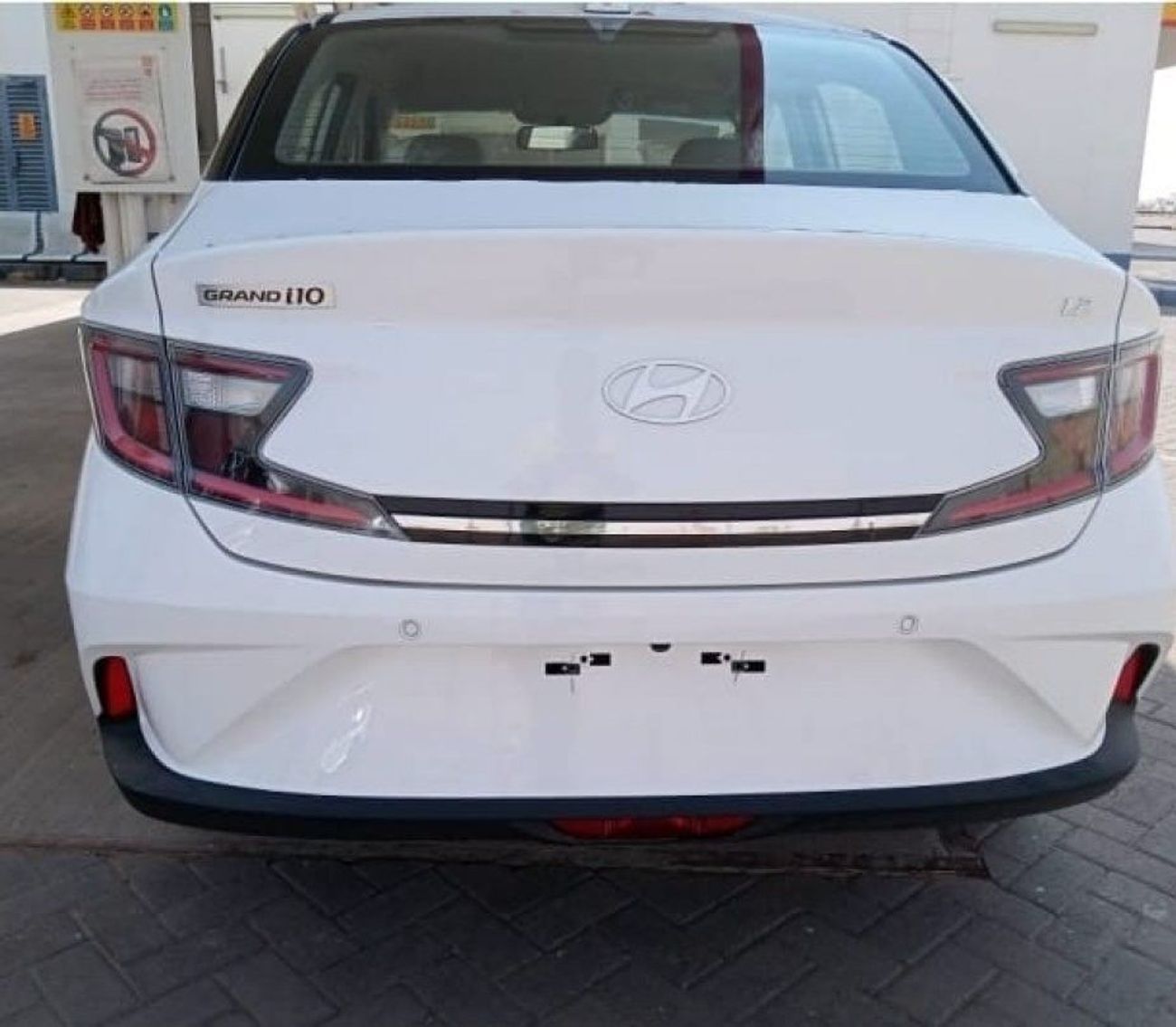 هيونداي جراند i10 1.2L Petrol, Sedan, FWD, 4 Doors, Model 2024