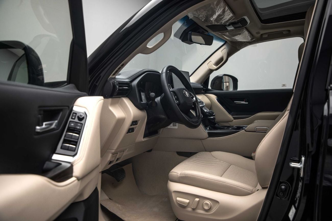 تويوتا لاند كروزر GXR 4.0L - Attitude Black Inside Beige | Export Only
