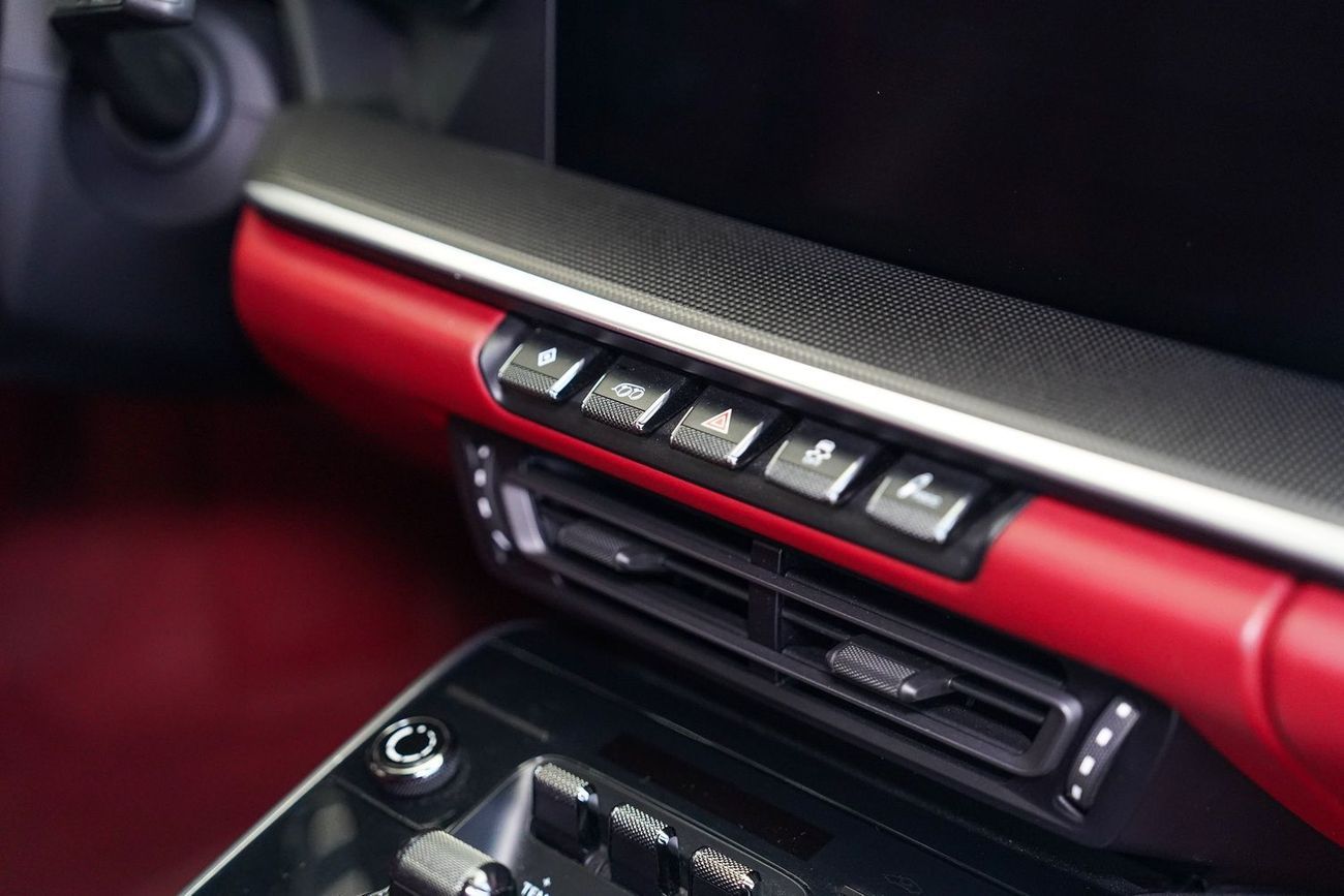 بورش 911 Turbo S 3.8L (640 HP) Coupe