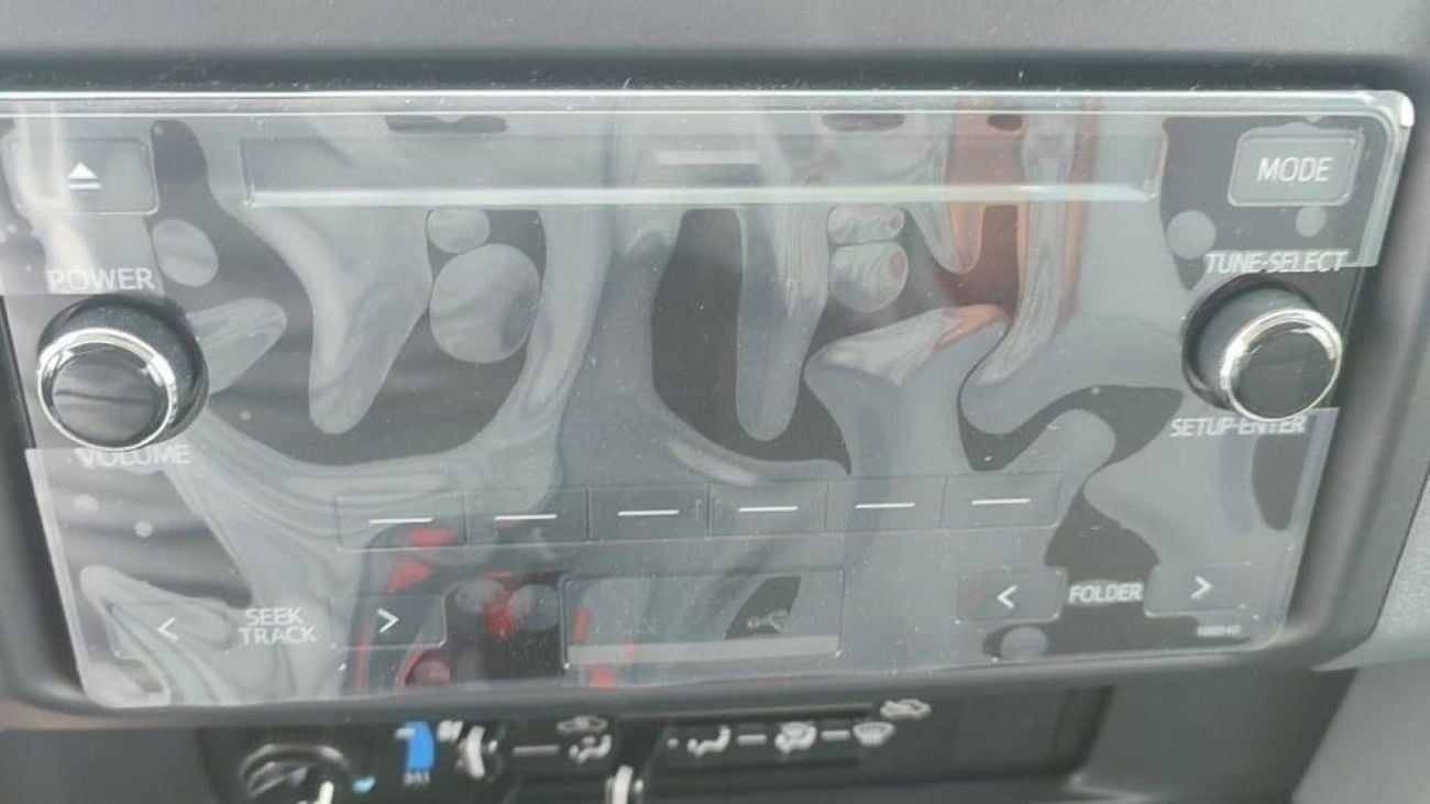 Toyota Land Cruiser 70 