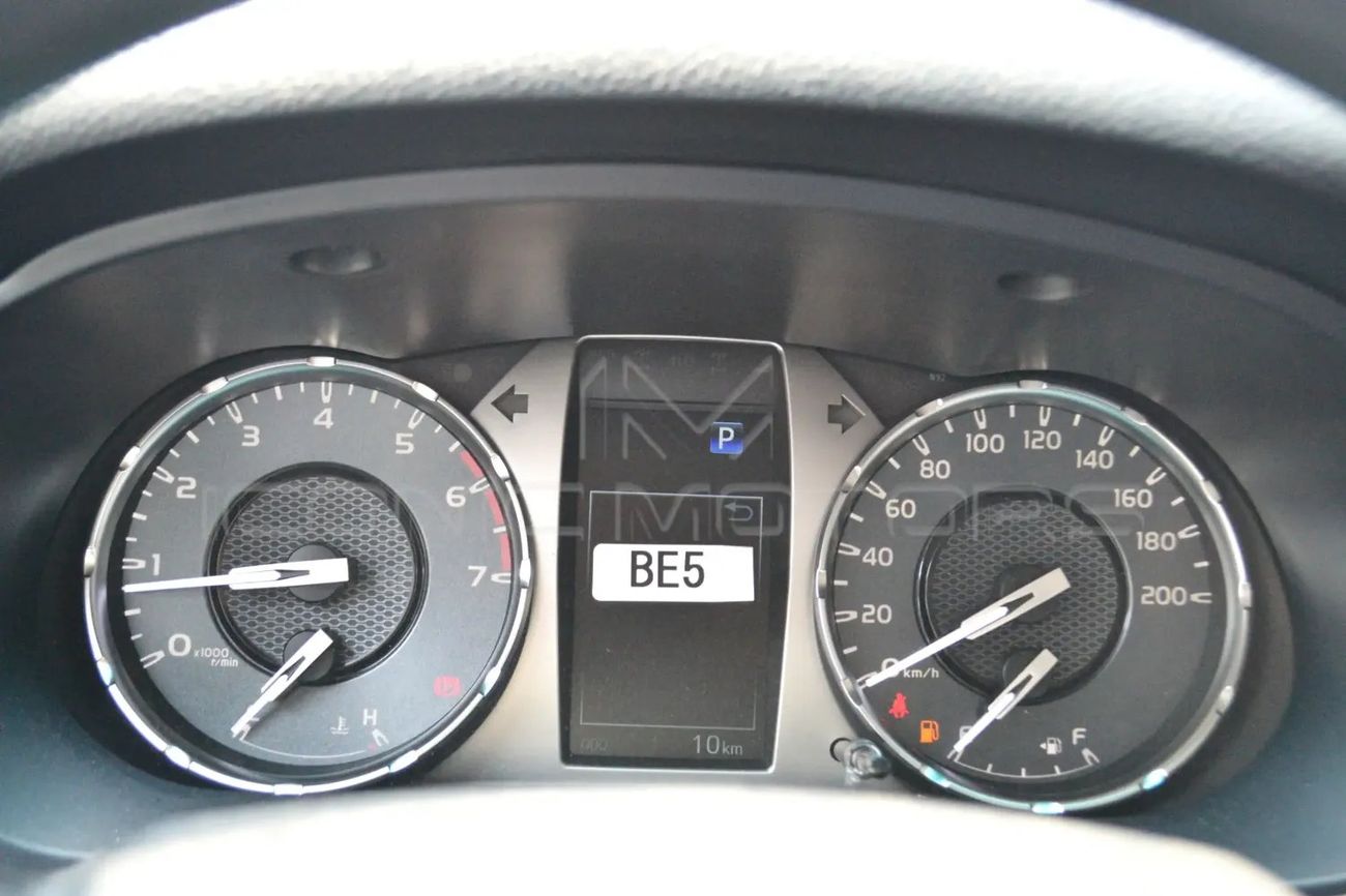 تويوتا هيلوكس GLX 2.7L Double Cab Utility 4WD A/T