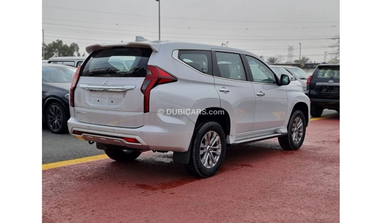 ميتسوبيشي مونتيرو ميتسوبيشي مونتيرو سبورت 3.0 لتر خليجي فضي موديل 2020