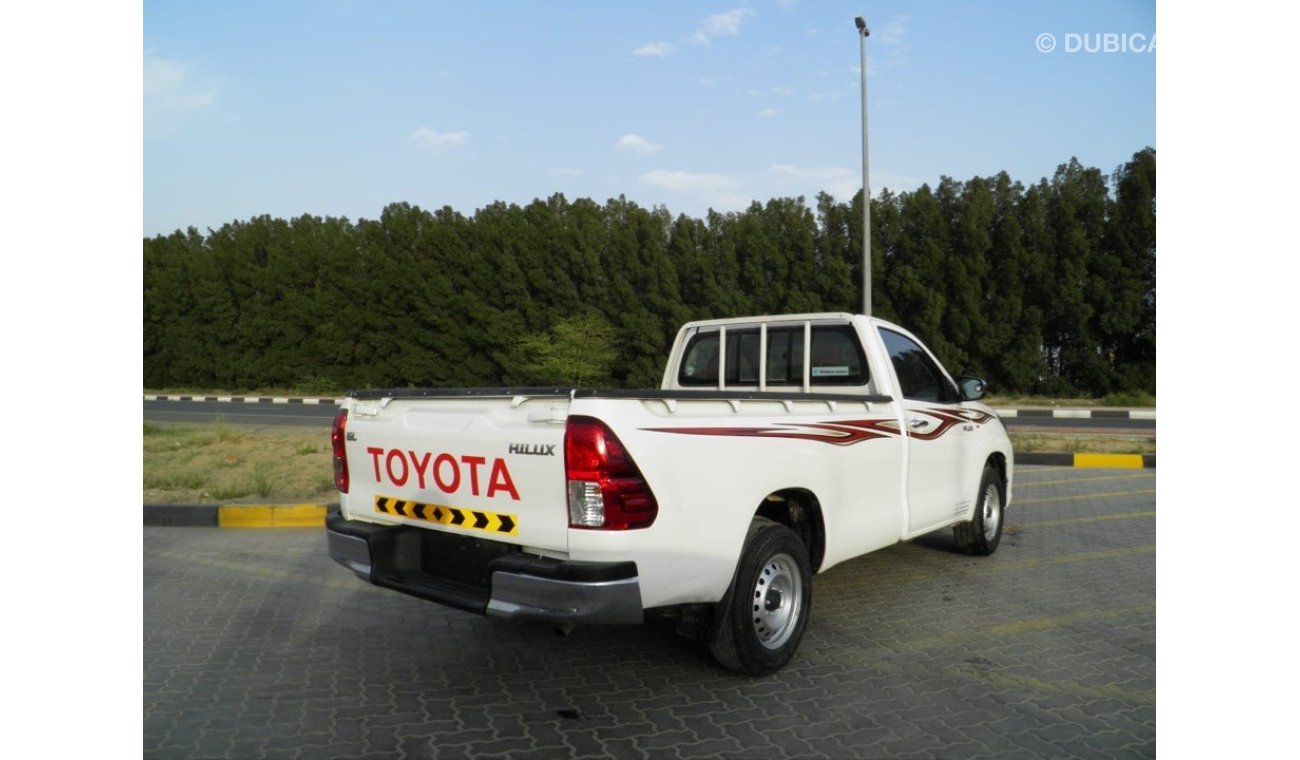 Toyota Hilux 2016 2.0 Ref #64