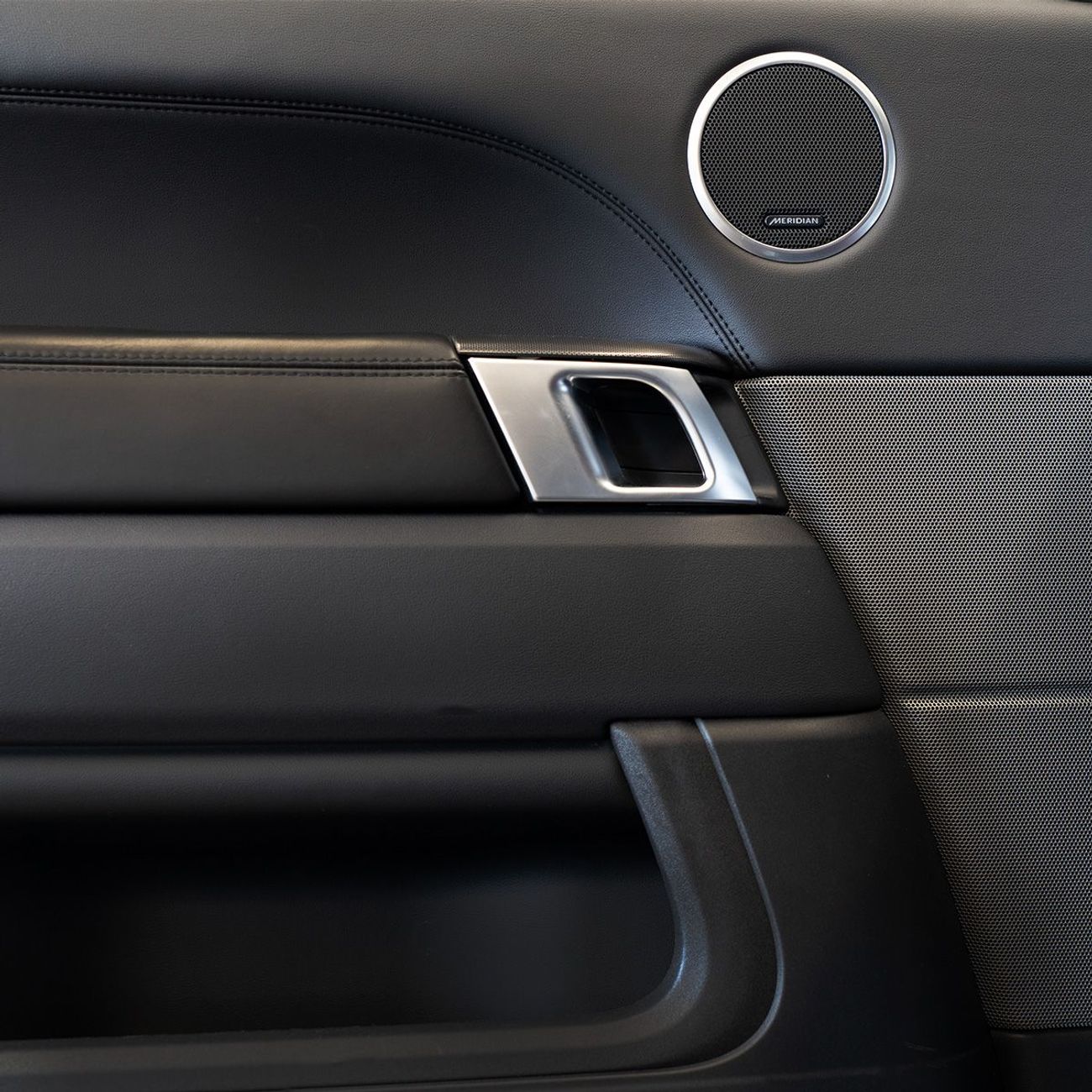 لاند روفر رينج روفر سبورت HST 3.0L AED 3,751 pm • 0% Downpayment • Range Rover Sport HST • 1 Year Warranty