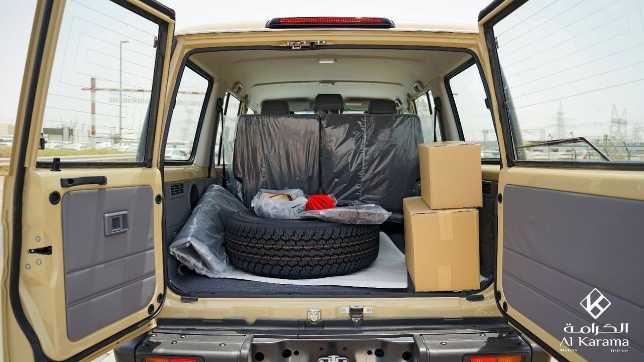 تويوتا لاند كروزر 70 محرك بنزين سعة 4.0 لتر | محرك LX V6 | كاميرا خلفية | قفل تفاضلي | ضاغط هواء | عجلات معدنية | سقف صلب