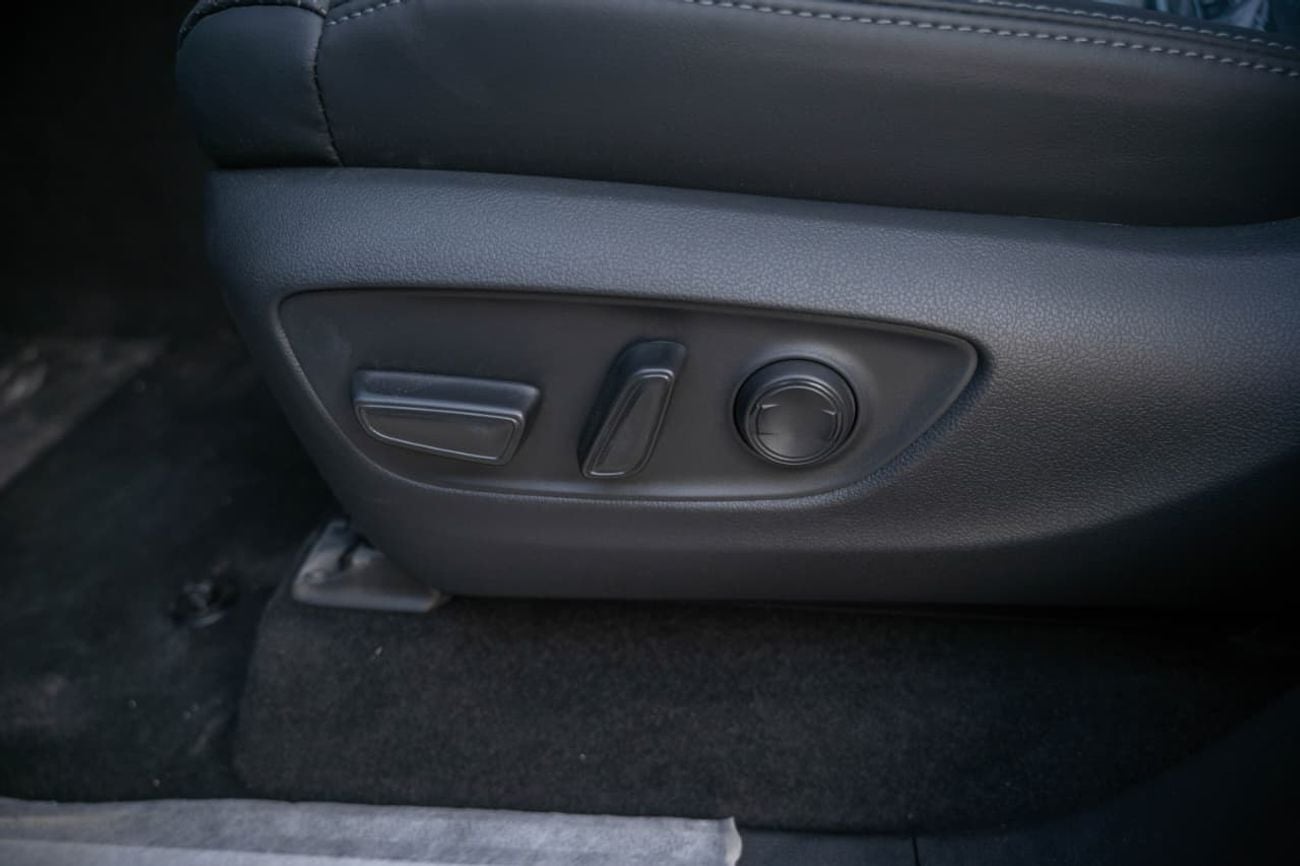 Toyota Land Cruiser GXR 4.0L PETROL -V2 AT 2026 MODEL