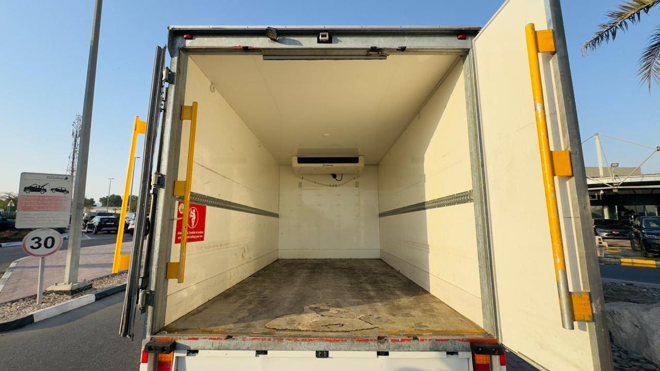 ميتسوبيشي فوسو كانتير -